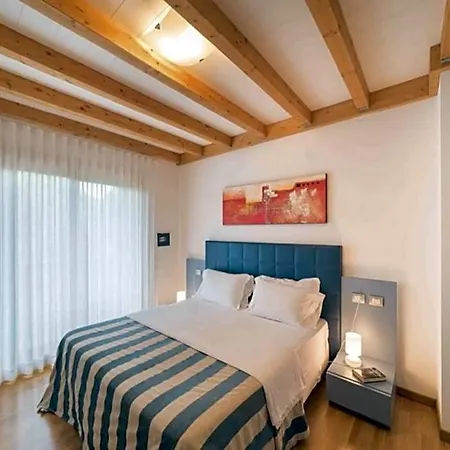 Hotel Stunning With Private Garden And Huge Shared Pool - Beahost