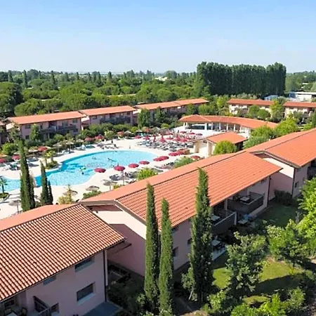 فندق Stunning With Private Garden And Huge Shared Pool - Beahost لينانو سابيادورو