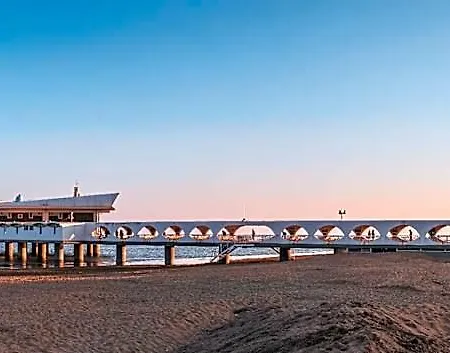 Stunning With Private Garden And Huge Shared Pool - Beahost * Lignano Sabbiadoro
